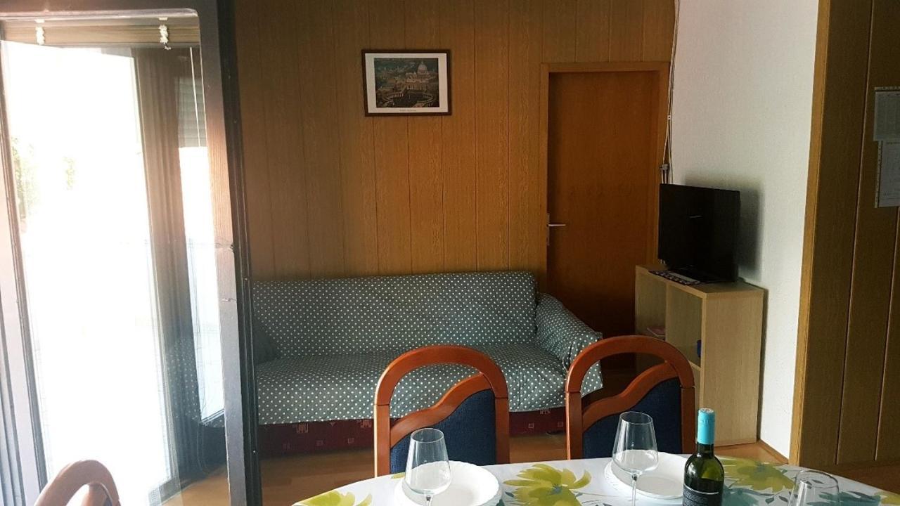 Apartment Lopar 10402A Bagian luar foto