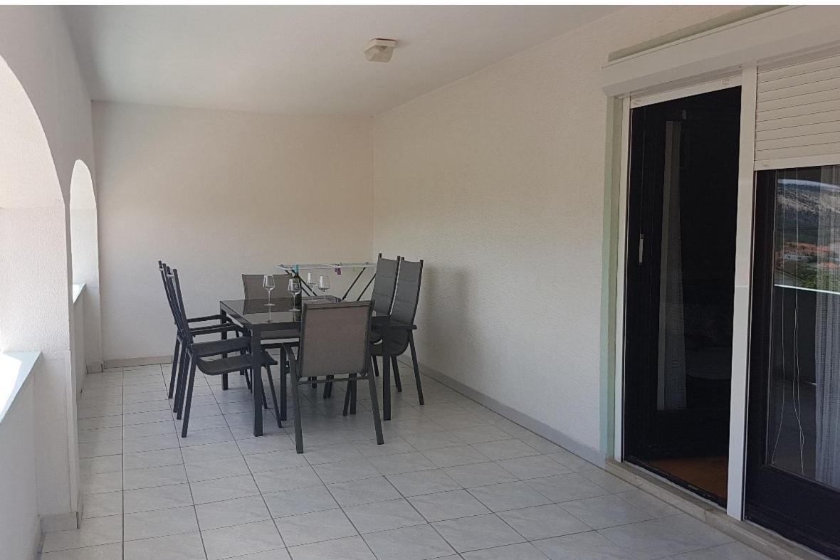 Apartment Lopar 10402A Bagian luar foto